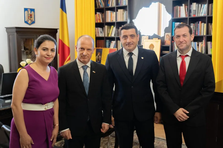 George Simion harta Romania Mare, revizionism AUR, Reuven Azar