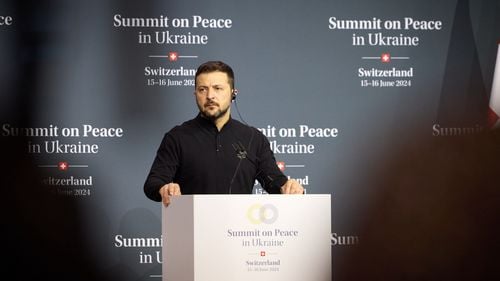 Volodimir Zelenski le cere aliaţilor reuniţi în Germania mai multe arme pentru a respinge Rusia