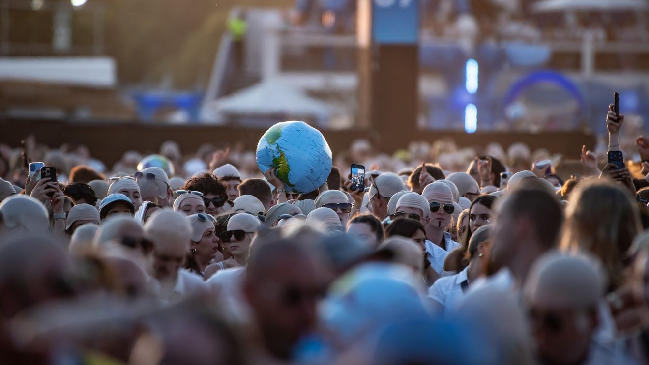 Peste 22.000 de fani ai lui Pitbull au intrat în Cartea Recordurilor la un concert din Londra