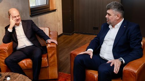 Marcel Ciolacu, întâlnire cu cancelarul Scholz: Am prezentat dorința PSD de a consolida prezența investitorilor germani pe piețele românești, mai ales în sectoare strategice