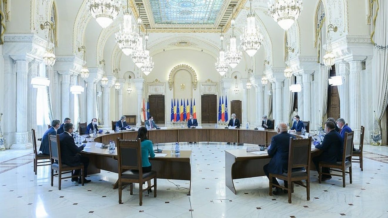 IMAGINEA ZILEI Președintele Iohannis joacă și rol de premier pe durata stării de urgență generată de epidemie