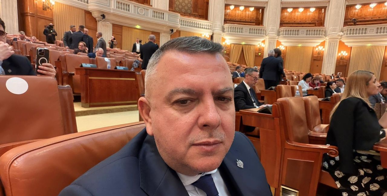 Deputat AUR, supărat că ministra Mediului vrea să sancționeze terasele de lux care nu respectă regulile: Fratelli, unde toți ne-am petrecut vacanțele, este o locație iconică / Eduard Koler e asociat cu patronul Superbet