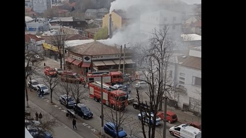 VIDEO Incendiu izbucnit la un local din Sectorul 5 al Capitalei
