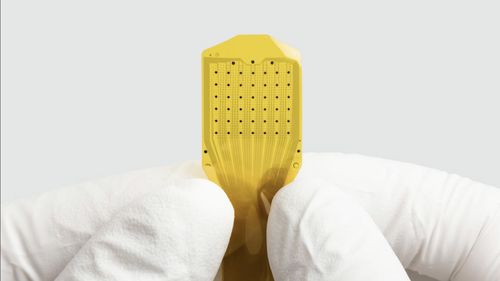 China, al doilea stat după SUA care testează cu succes implanturi cerebrale pentru controlul dispozitivelor externe