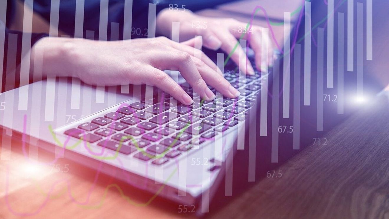 Harta job-urilor, în varianta LinkedIn: Industria care anunță cele mai multe locuri de muncă în fiecare țară/ IT-ul, pe primul loc în România. Ce arată datele oficiale?