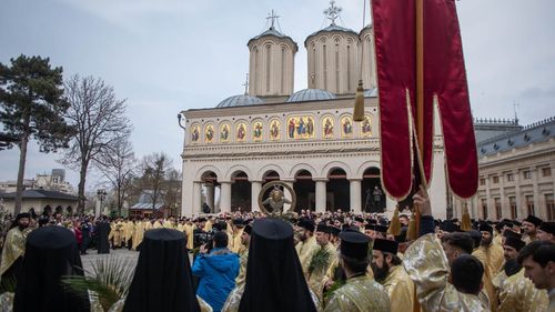 Patriarhia: Preoții nu au fost niciodată exceptați de la plata contribuțiilor de sănătate și nu au beneficiat de servicii medicale gratuite fără contribuție / Monahii care nu realizează venituri beneficiază de asistență medicală gratuită asemenea altor cetățeni fără venituri