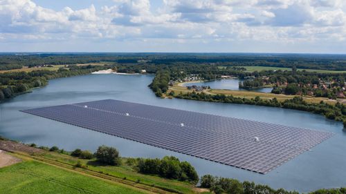 Boloş anunță, de la Bruxelles, un proiect pentru irigaţii în REPowerEU cu panouri solare flotante şi investiţii în echipamente de pompare/ El discută în aceste zile modificarea Planului Naţional de Redresare şi Rezilienţă