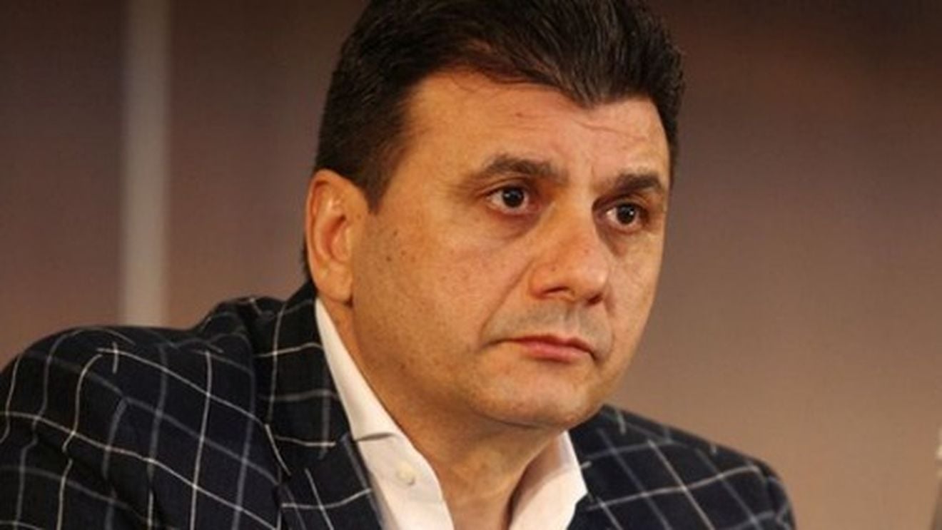 BREAKING PSD boicotează Realitatea TV din cauza atacurilor ”nedemne” la adresa lui Sorin Grindeanu. Postul controlat de condamnatul Maricel Păcuraru a lansat o campanie împotriva ministrului Transporturilor, miza fiind controlul asupra companiei Romprest