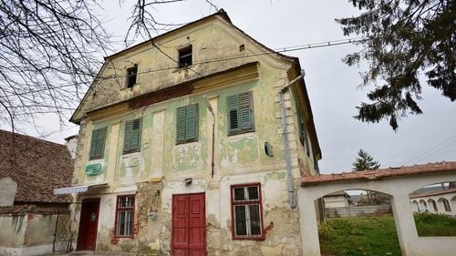 Se vinde casa natală a baronului Brukenthal: Prețul cerut a scăzut cu 24 de mii de euro, în aproape două luni / Aici au funcționat de-a lungul timpului o brutărie, un atelier de reparații radio-tv, un magazin universal, o crâșmă și o casă de pariuri