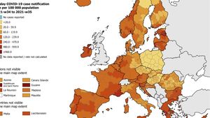 Centrul European pentru Controlul Bolilor (ECDC) prognozează o nouă dublare a ratei de infectare COVID în România, precum și a internărilor și deceselor până la finalul săptămânii viitoare / Creșterea cazurilor de la începutul lunii septembrie a depășit precedenta estimare