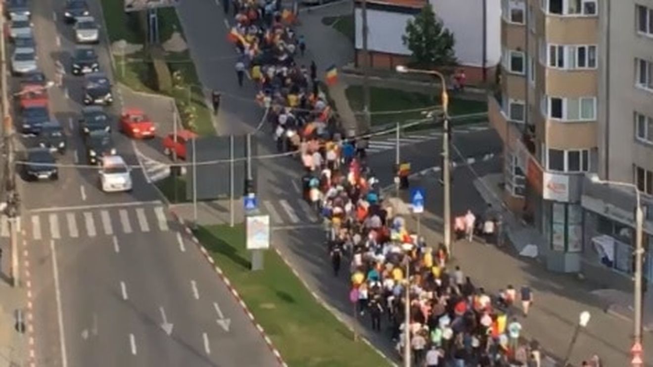 Protest la Sibiu: peste 2.000 de oameni au cerut demisia guvernului