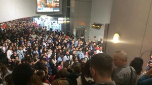 Metrou cu program redus în octombrie? Alstom, firma care asigură mentenanța garniturilor, amenință cu suspendarea serviciilor/ Metrorex: Circulația nu va fi afectată