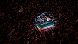 Ayatollahul Ali Khamenei, înmormântat la Mashhad, la câteva luni după moartea sa / Absența fiului său Mojtaba alimentează speculații