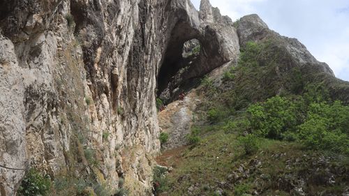 După ce un tânăr și-a pierdut viața pe „Via Ferrata” în Cheile Turzii, Salvamont Cluj transmite că traseul a fost reverificat: Este corespunzător din punct de vedere tehnic