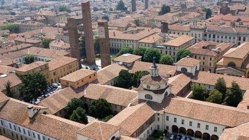 O femeie candidează pentru funcția de rector a Universității din Pavia (Italia) / E prima femeie în această poziție în 1.200 de ani / "Universitatea are o istorie importantă, dar este proiectată spre mâine"