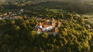 Cinci sate din România unde să petreci sărbătorile de Paște: de la primul sat turistic din țara noastră la destinațiile cu obiective incluse în patrimoniul UNESCO