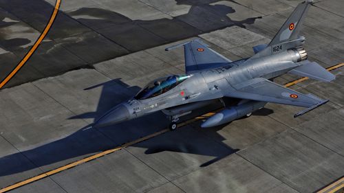 Ultimele două aeronave ale Centrului European de Instruire F-16 au aterizat la Feteşti