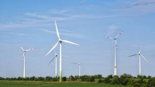 Unde se află România între statele UE privind tranziția verde de la utilizarea combustibililor fosili la energia regenerabilă - raport EMBER publicat în 2025