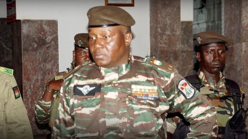 Autorii loviturii de stat din Niger, revoltați de sancţiunile impuse de Comunitatea Economică a Statelor din Africa de Vest