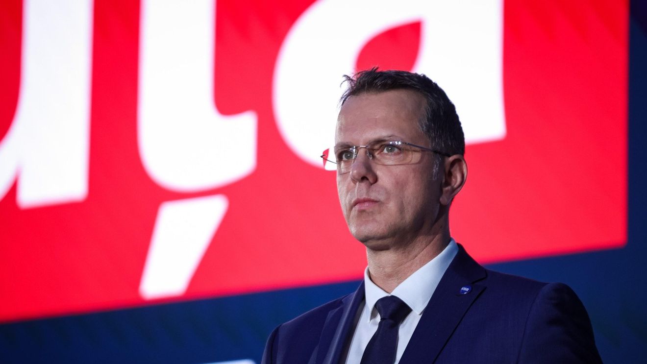 Ministrul Apărării, Ionuț Moșteanu, la Summitul NATO: Susţinem creşterea investiţiilor în apărare, ca expresie a responsabilităţii noastre faţă de securitatea euroatlantică