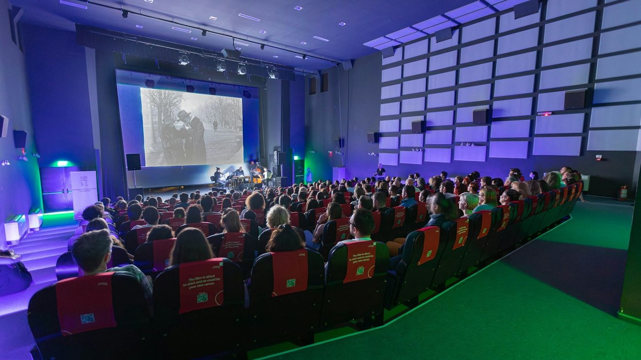 Cine-concerte la TIFF: un SF din 1927 care a influențat puternic cinematografia și un horror japonez (ZilesiNopti.ro)