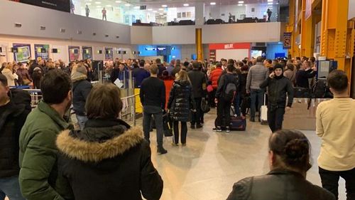 VIDEO Haos pe Aeroportul din Cluj după ce au fost anulate cinci zboruri din cauza ceții