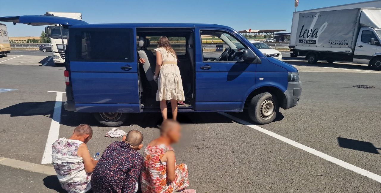 EXCLUSIV | Cum ajungeau oamenii la azilele lui Viorel Pașca din Bihor / Managerul Spitalului din Drobeta Turnu Severin: „Am aflat de ei de pe Facebook” / Directorul Spitalului Județean Bihor: „Eu n-am trimis pe nimeni, ei cereau să fie duși acolo” / Controalele care au concluzionat că totul e în regulă