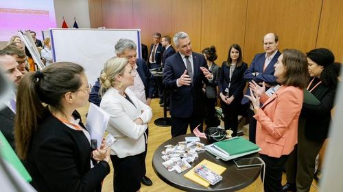 Eugen Tomac: Consiliul UE îi cere Austriei să aplice legislația Schengen și să remedieze o serie de deficiențe în ce privește returnarea migranților/ Austria nu și-a adaptat legislația internă pentru a gestiona eficient problematica migrației, fapt constatat încă din 2020 de către Comisia Europeană