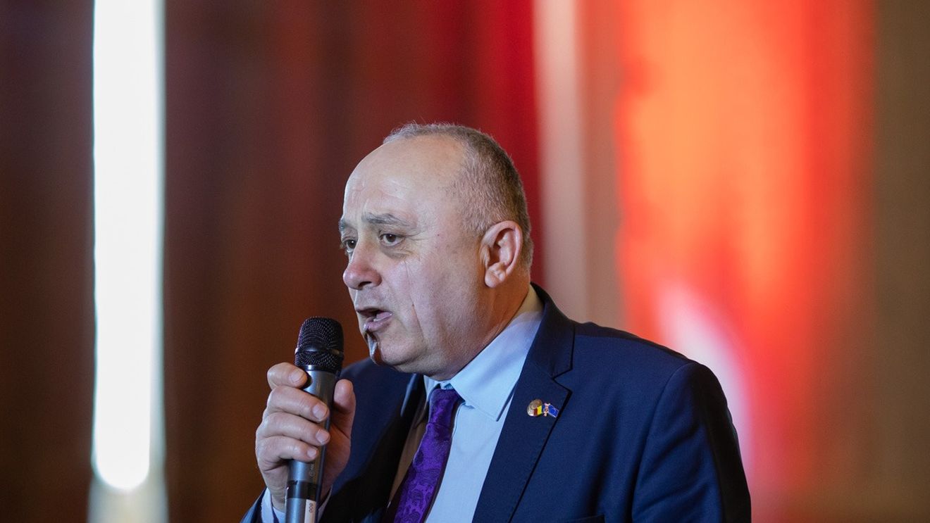 Fostul contracandidat a lui George Simion la șefia AUR anunță că demisionează din grupul parlamentar / Aelenei: În ultimele zile am fost ameninţat verbal că o să fiu călcat de o maşină, dar nu pot demonstra acest lucru