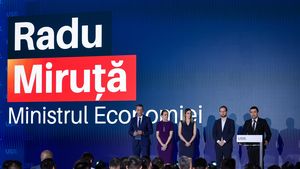 SURSE Radu Miruță, luat în calcul pentru Ministerul Apărării. El va fi înlocuit la Ministerul Economiei de Irineu Darău