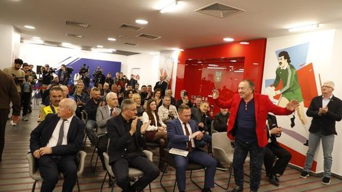 Marcel Răducanu: E nevoie de o revoluţie în fotbalul românesc pentru că trec anii şi intrăm în anonimat / Nu mai suntem nicăieri, nici în Champions League, nici la naţională nu merge treaba. Până când o să dureze situaţia asta?