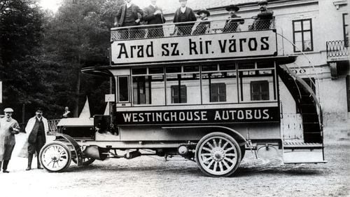 O replică a unui autobuz supraetajat fabricat la Arad în urmă cu un secol ar urma să fie realizată cu scop turistic / A fost produs la prima fabrică de automobile de pe actualul teritoriu al României