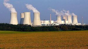 Teheranul negociază cu Moscova extinderea centralei sale nucleare