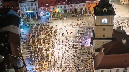 Sabina Fati, Mircea Cărtărescu, Horia-Roman Patapievici, Radu Paraschivescu și Gabriel Liiceanu, printre scriitorii de la Bookfest, în Brașov/ Salonul de carte este organizat din nou după trei ani de pandemie COVID-19