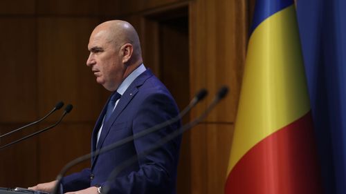 Bolojan: L-am întrebat pe ministrul Pîslaru, când a fost mitingul angajaţiilor ministerului, dacă sunt liberi sau sunt plătiţi în ziua respectivă. Să fie un minister întreg în faţa guvernului şi să fie şi plătit o zi întreagă, nu mi se pare în regulă