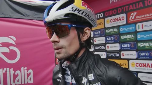 VIDEO Primoz Roglic, campionul din 2023, nevoit să abandoneze din Turul Italiei după o nouă căzătură