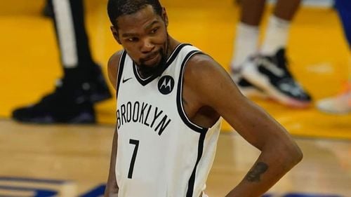 VIDEO NBA: Baschetbalist amendat cu 25.000 de dolari pentru că a aruncat o minge în tribună