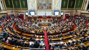 Efectele caniculei din Franța s-au transformat în fotbal politic. Opoziția de stânga a depus moțiune de cenzură împotriva guvernului condus de Sebastien Lecornu
