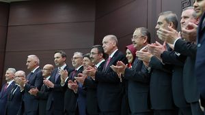 Turcia: Noul guvern al lui Erdogan, semnale privind un posibil viraj economic spre sobrietate / Cevdet Yilmaz, considerat un manager economic ortodox, a preluat portofoliul de vicepreședinte al Turciei, fiind responsabil cu economia