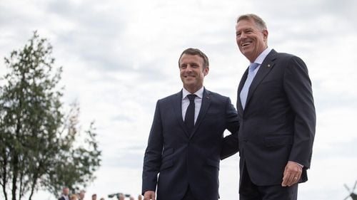 VIDEO Președintele Macron, după ce ziariștii români l-au întrebat în mod repetat despre declarația sa potrivit căreia ”Rusia nu trebuie umilită”: Sunt frapat să văd că există o formă de escaladare verbală, fără să se tragă consecinţele acestor declaraţii