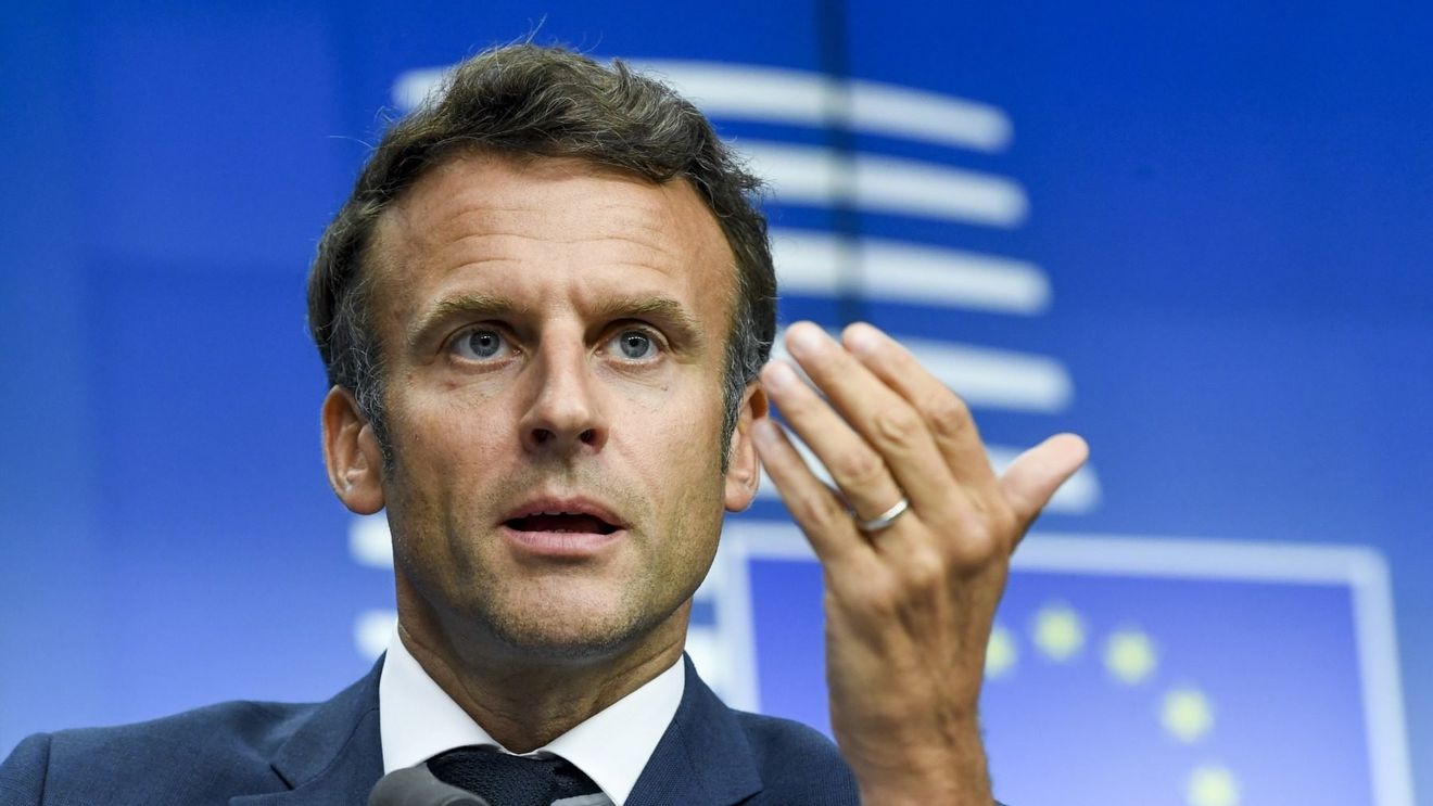 Aeronava președintelui Macron a aterizat la București pentru alimentare la întoarcerea din China