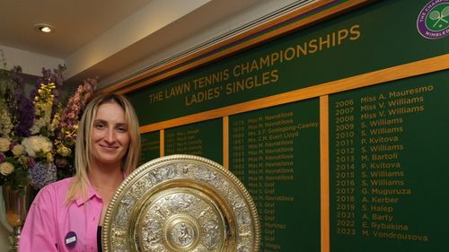 Tenis: Câștigătoarea turneului de la Wimbledon, cehoaica Marketa Vondrousova spune că vrea "să fugă de mediatizare"