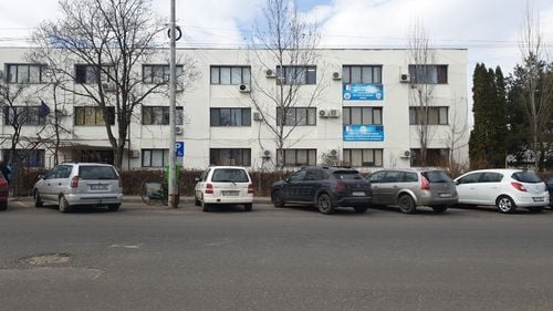 Un copil instituţionalizat a reclamat că a fost bătut de o asistentă, într-un centru al DGASPC Argeş: „Mi-a băgat mâna în gât Diana” / Poliția a deschis dosar penal