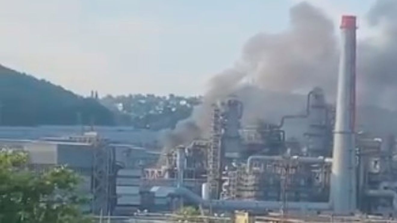 Ucraina a lovit o rafinărie din oraşul rus Saratov