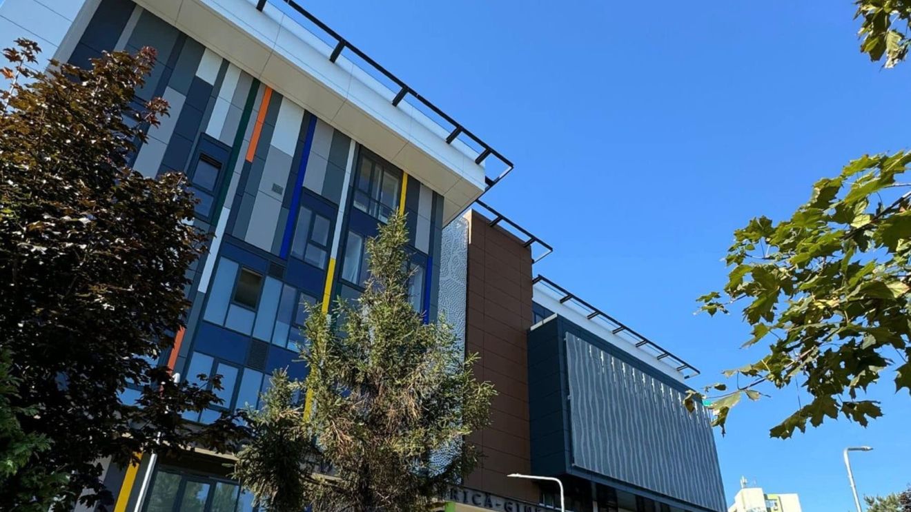 A plouat în noua maternitate din Timișoara, construită cu 20 de milioane de euro și inaugurată luna trecută / Explicația constructorului: „La o ploaie obișnuită nu am fi avut această situație”