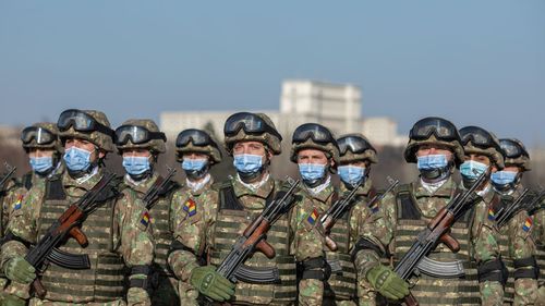 Dîncu: În acest moment nu avem în niciun fel opțiune pentru stagiul militar obligatoriu, dar avem un proiect pentru stagiu voluntar