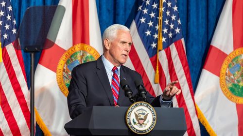 Fostul vicepreședinte republican Mike Pence își retrage candidatura la alegerile prezidențiale din 2024