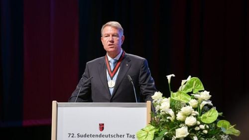 Președintele Iohannis primește două premii civice în Germania pentru promovarea drepturilor omului și a democrației / Șeful statului a mai primit alte cinci premii în Germania