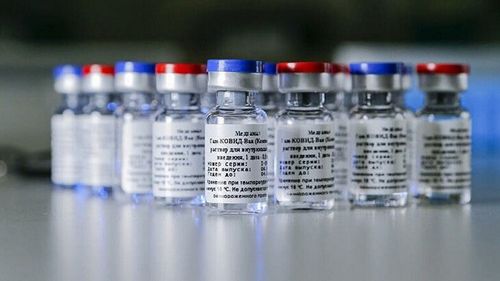 Cum se răzbună trecutul sovietic pe Rusia: Vaccinul Sputnik V este acceptat în străinătate, dar este respins în țară din cauza neîncrederii înrădăcinate în autorități