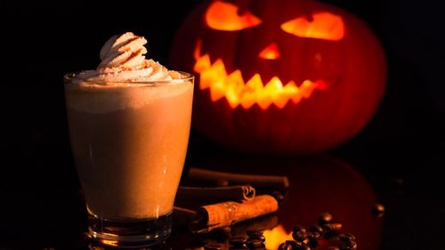 Preoţii reformaţi din Oradea propun o alternativă la Halloween: Noaptea bisericilor / Tinerii au urma să fie primiți cu povești, gustări și pliante / „Poate, în acest fel, avem şanse să intre chiar şi doar din curiozitate”